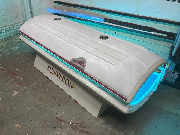 Sunvision Pro 28 LE Tanning Bed